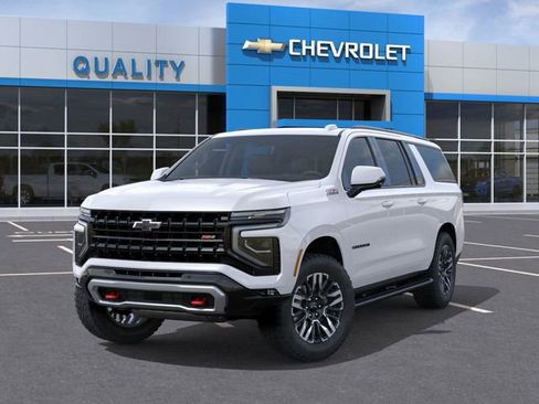 New 2026 Chevrolet Suburban Z71 image 6