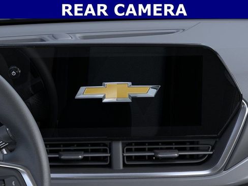 New 2026 Chevrolet Trax LT FWD image 3