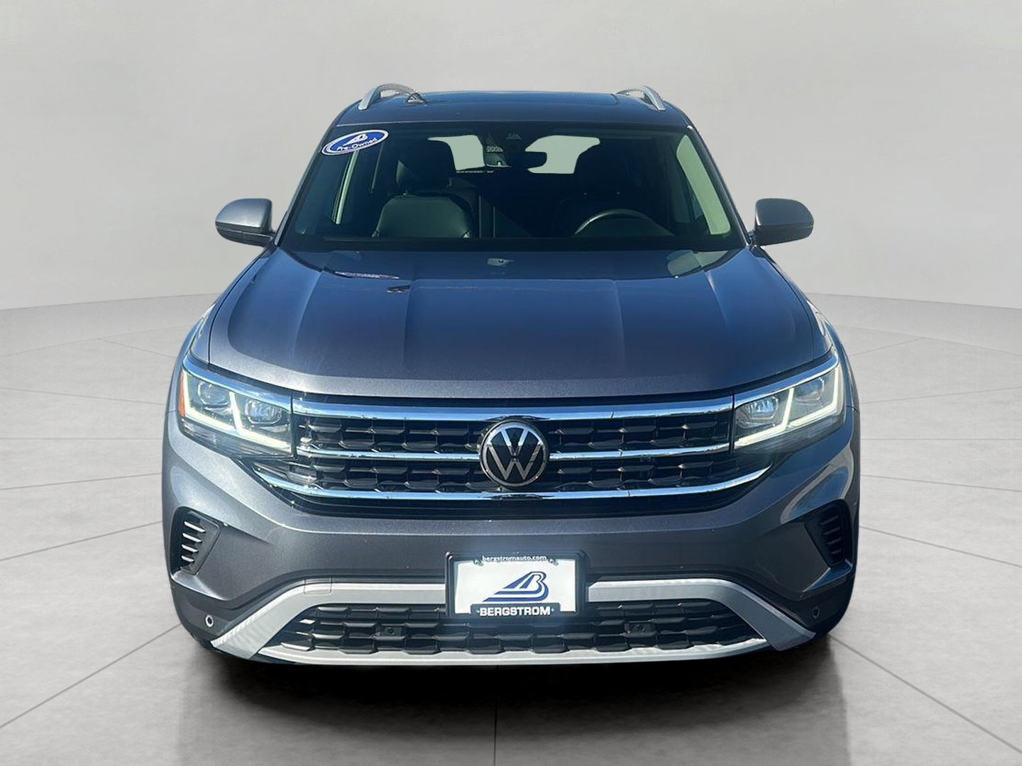 Used 2021 Volkswagen Atlas SEL AWD/4WD image 2