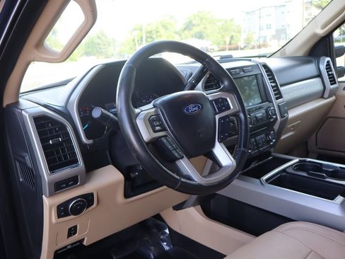 Used 2018 Ford F250 Lariat w/ Chrome Package AWD/4WD image 15