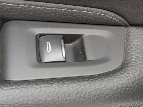 Used 2023 GMC Yukon Denali AWD/4WD image 27