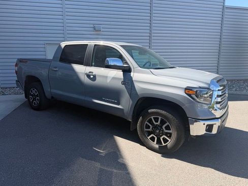 Used 2021 Toyota Tundra Limited w/ Limited Premium Package AWD/4WD image 7