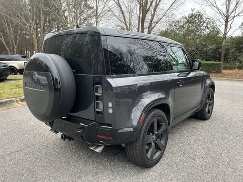 Certified 2024 Land Rover Defender 90 V8 image 10