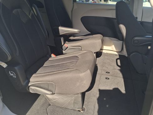 Used 2024 Chrysler Voyager LX FWD image 24