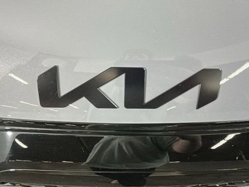 Used 2025 Kia Sportage X-Line w/ Premium Package AWD/4WD image 9
