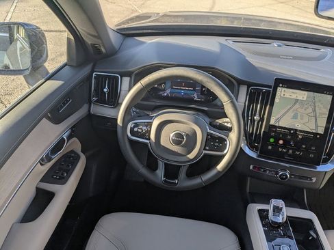 New 2026 Volvo XC90 B6 Plus w/ Protection Package Premier AWD/4WD image 25