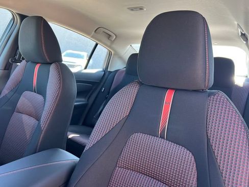 New 2026 Nissan Sentra SR w/ Floor Mat Package FWD image 9