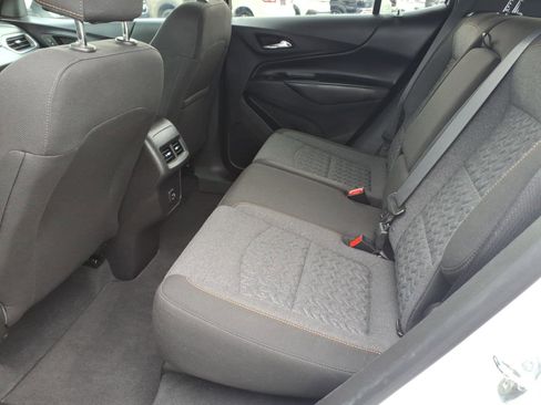 Used 2022 Chevrolet Equinox LT AWD/4WD image 13
