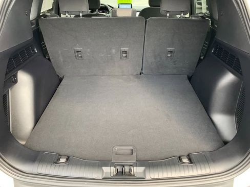 Used 2022 Ford Escape SE w/ Cold Weather Package image 5