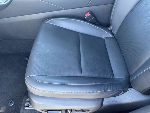 Used 2024 Lexus RX 350 Premium image 11