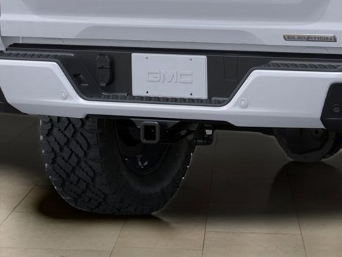 New 2025 GMC Canyon Elevation w/ Convenience Package image 18