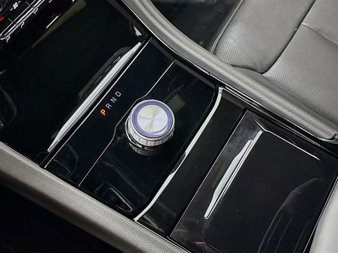 Used 2023 Jeep Grand Cherokee Overland image 17