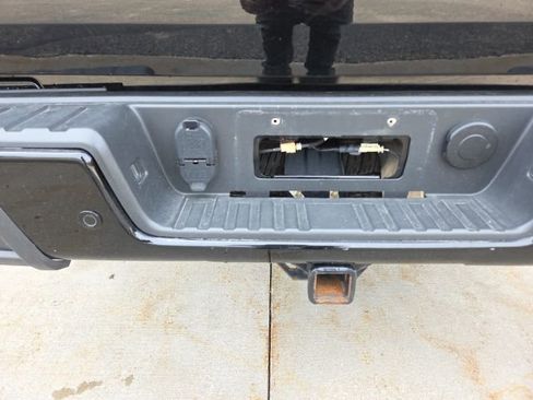 Used 2021 Chevrolet Colorado Z71 w/ Z71 Midnight Edition image 26