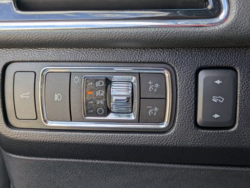 Used 2023 Lincoln Navigator Reserve image 28