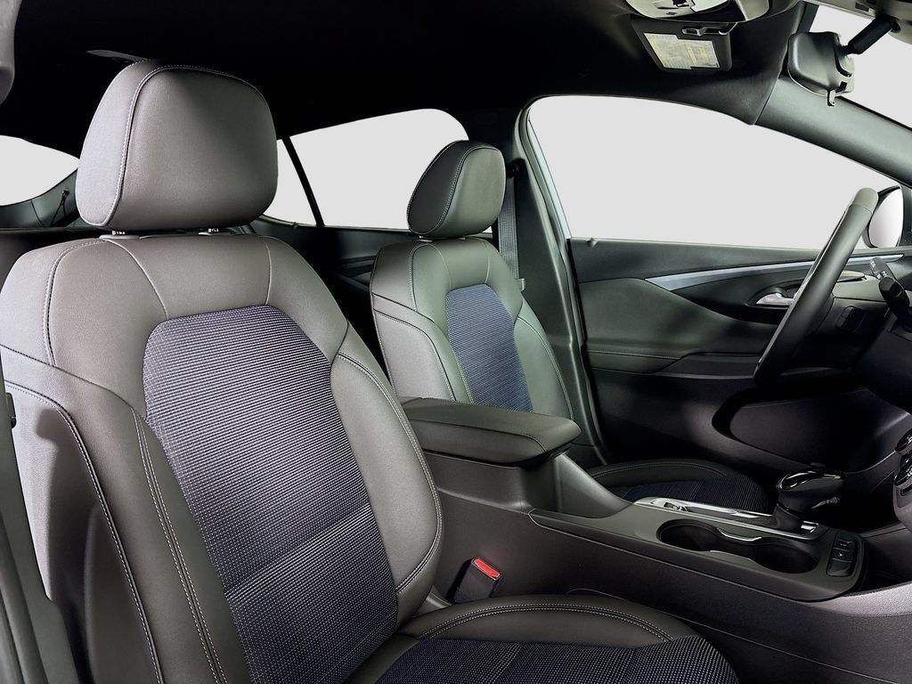 New 2026 Buick Envista Sport Touring w/ Convenience I Package FWD image 26