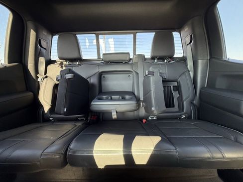 Used 2020 Chevrolet Silverado 1500 High Country w/ Technology Package image 30