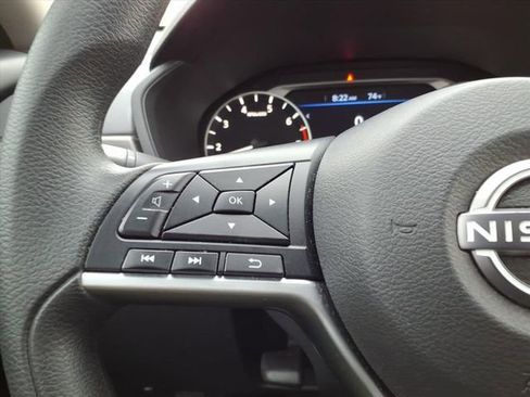 Used 2024 Nissan Altima 2.5 SV FWD image 22