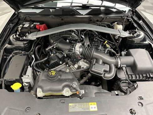 Used 2012 Ford Mustang Premium RWD image 2