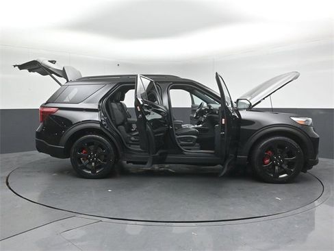 Certified 2022 Ford Explorer ST w/ Equipment Group 401A image 62