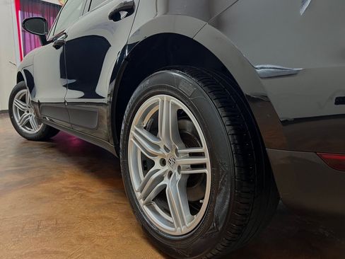 Used 2015 Porsche Macan S AWD/4WD image 49