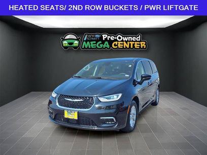 Used 2024 Chrysler Pacifica Touring-L