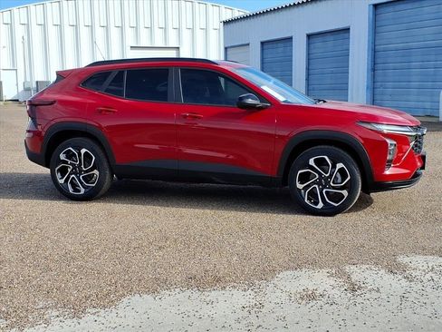 New 2026 Chevrolet Trax RS image 5