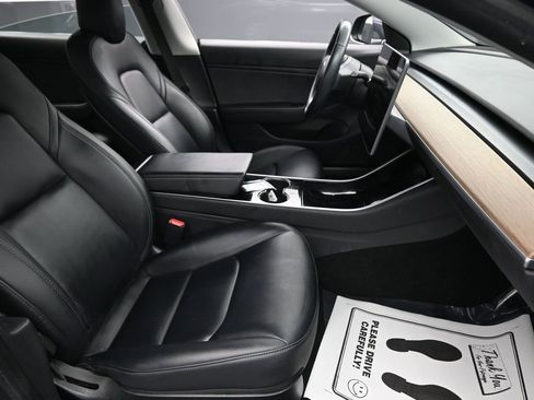 Used 2018 Tesla Model 3 Performance image 31