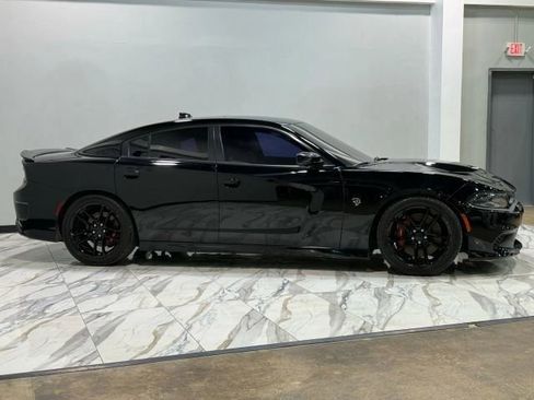 Used 2019 Dodge Charger SRT Hellcat w/ Harman/Kardon Audio Group image 5