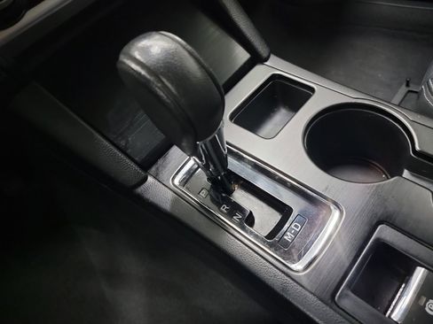 Used 2018 Subaru Outback 2.5i Limited image 30