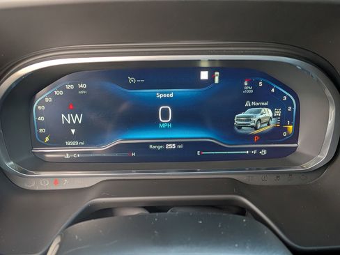 Used 2023 Chevrolet Tahoe Z71 w/ Z71 Off-Road Package image 24