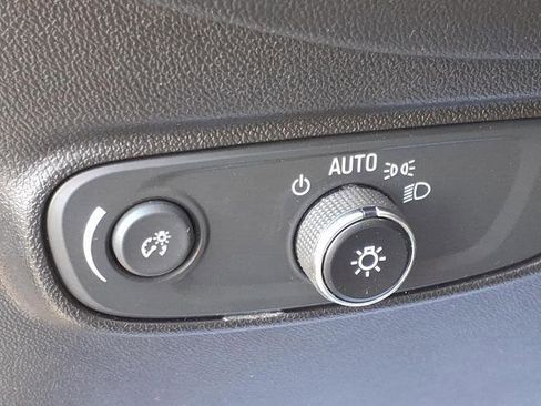 Used 2022 Chevrolet Equinox LT AWD/4WD image 15