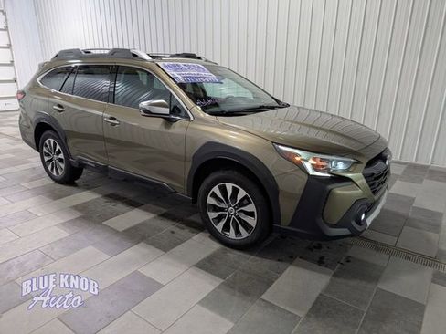 Used 2023 Subaru Outback Touring image 5