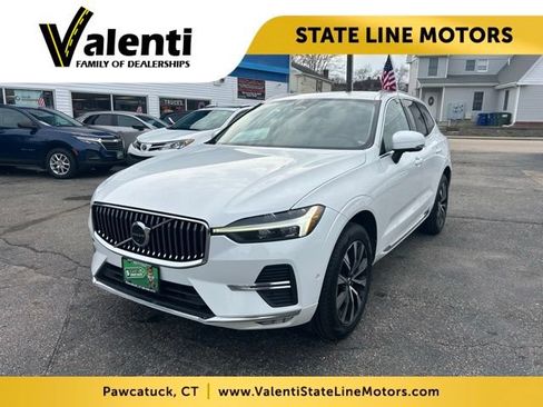 Used 2023 Volvo XC60 B5 Plus AWD/4WD image 1