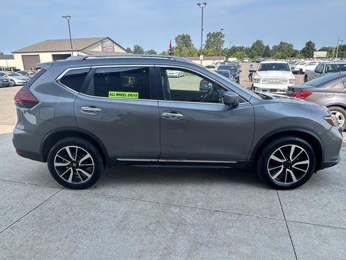 Used 2019 Nissan Rogue SL AWD/4WD image 4