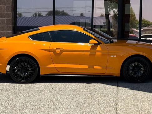 Used 2018 Ford Mustang GT RWD image 14