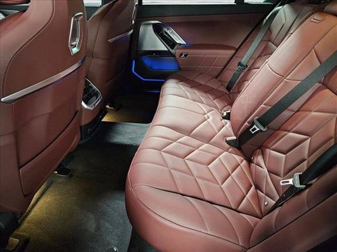 New 2026 BMW 740i RWD image 14