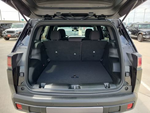 New 2026 Jeep Cherokee Laredo AWD/4WD image 27