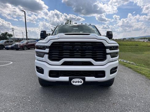 New 2026 RAM 3500 Big Horn AWD/4WD image 2