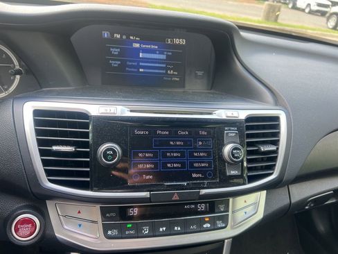 Used 2015 Honda Accord EX-L image 26