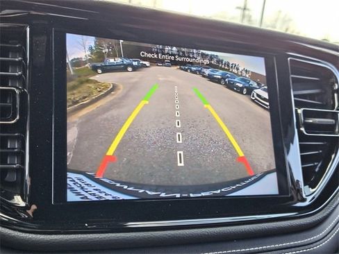 Used 2022 Dodge Durango SRT w/ Technology Group image 19