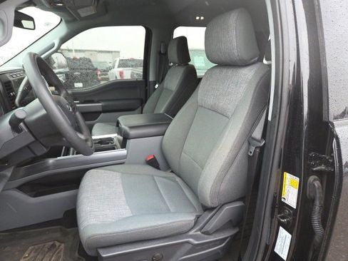 Certified 2024 Ford F250 XLT w/ Black Appearance Package image 8