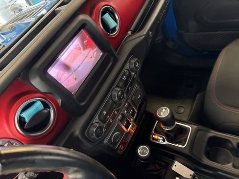 Used 2021 Jeep Wrangler Unlimited Rubicon image 31