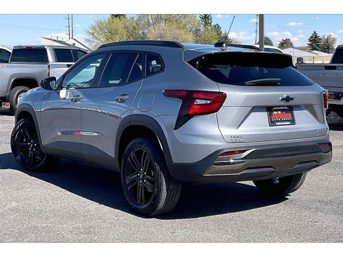 Used 2025 Chevrolet Trax ACTIV w/ Driver Confidence Package FWD image 13
