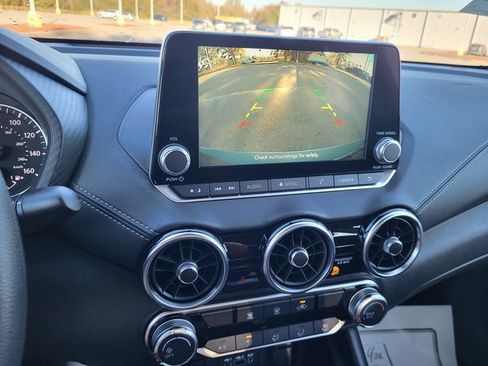 New 2025 Nissan Sentra SV image 18