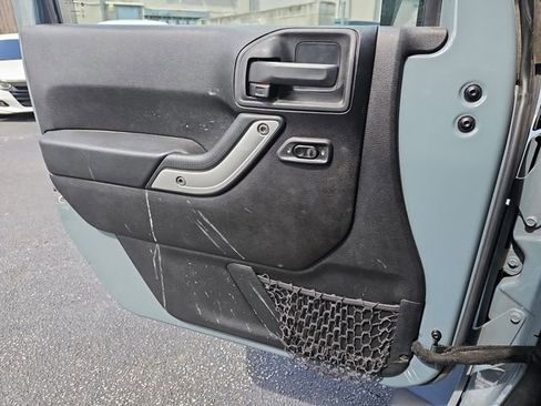 Used 2015 Jeep Wrangler Unlimited Sahara w/ Connectivity Group image 24