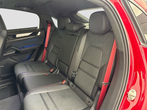 Used 2025 Porsche Cayenne GTS image 26