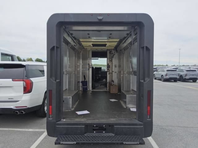 Used 2024 Chevrolet Brightdrop 600 w/ Commercial Equipment Package AWD/4WD image 42