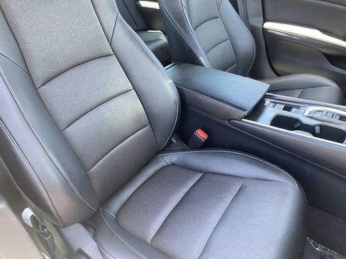 Used 2022 Honda Accord Sport image 15