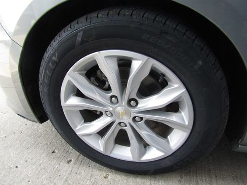 Used 2023 Chevrolet Malibu LT image 25