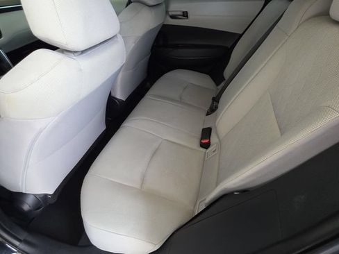 Used 2022 Toyota Corolla Cross L FWD image 9